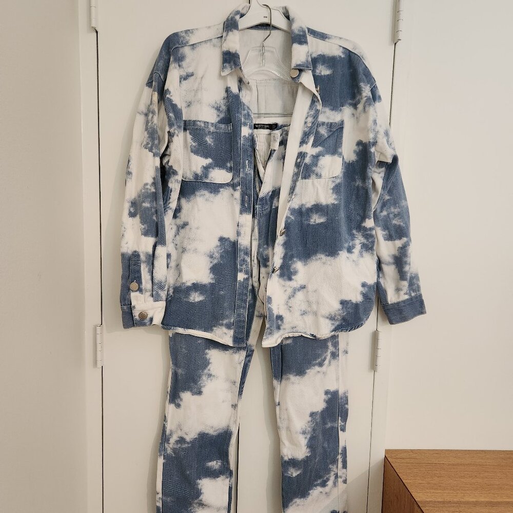 Nasty Gal Blue and white Denim Jean tie dye set